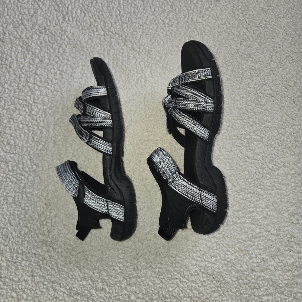 Teva Black and Gray Sandals Size 6.5 - Picture 4 of 10